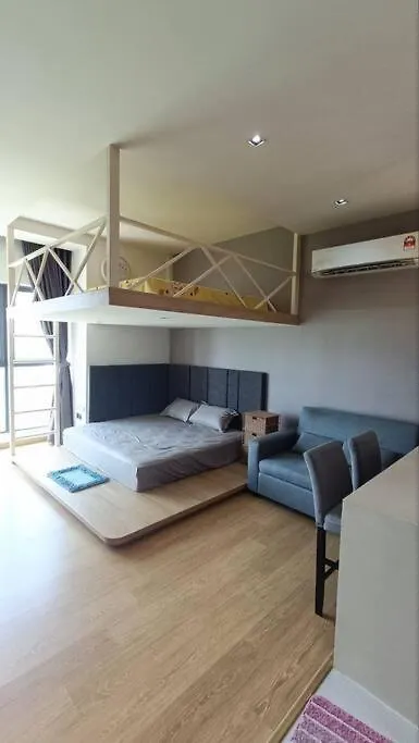 Modern Studio 5 Pax @ Danga Bay Shopping Mall Johor Bahru