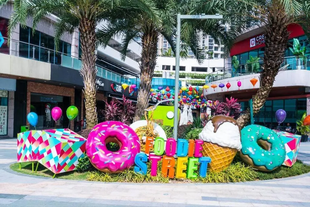 Apartment Modern Studio 5 Pax @ Danga Bay Shopping Mall Johor Bahru